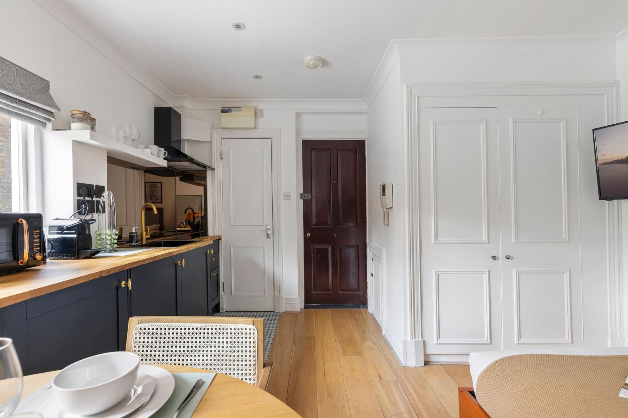 Luxurious Studio Retreat - La Reserve Knightsbridge Лондон Экстерьер фото